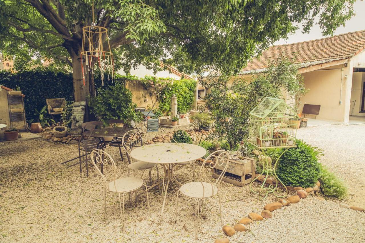 Chambres D'Hotes L'Oreliane En Provence Only Adult Châteauneuf-de-Gadagne Eksteriør billede