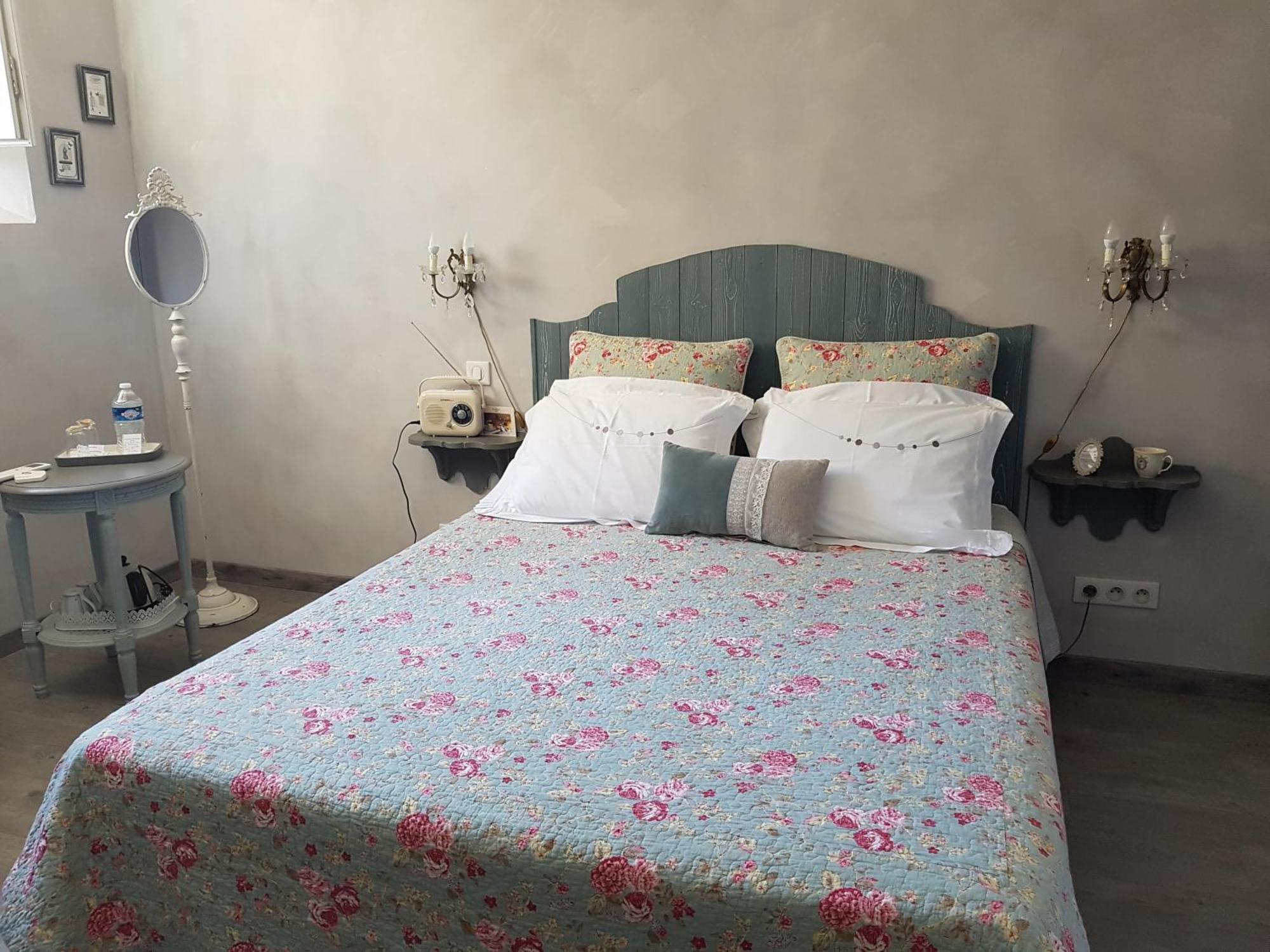 Chambres D'Hotes L'Oreliane En Provence Only Adult Châteauneuf-de-Gadagne Eksteriør billede