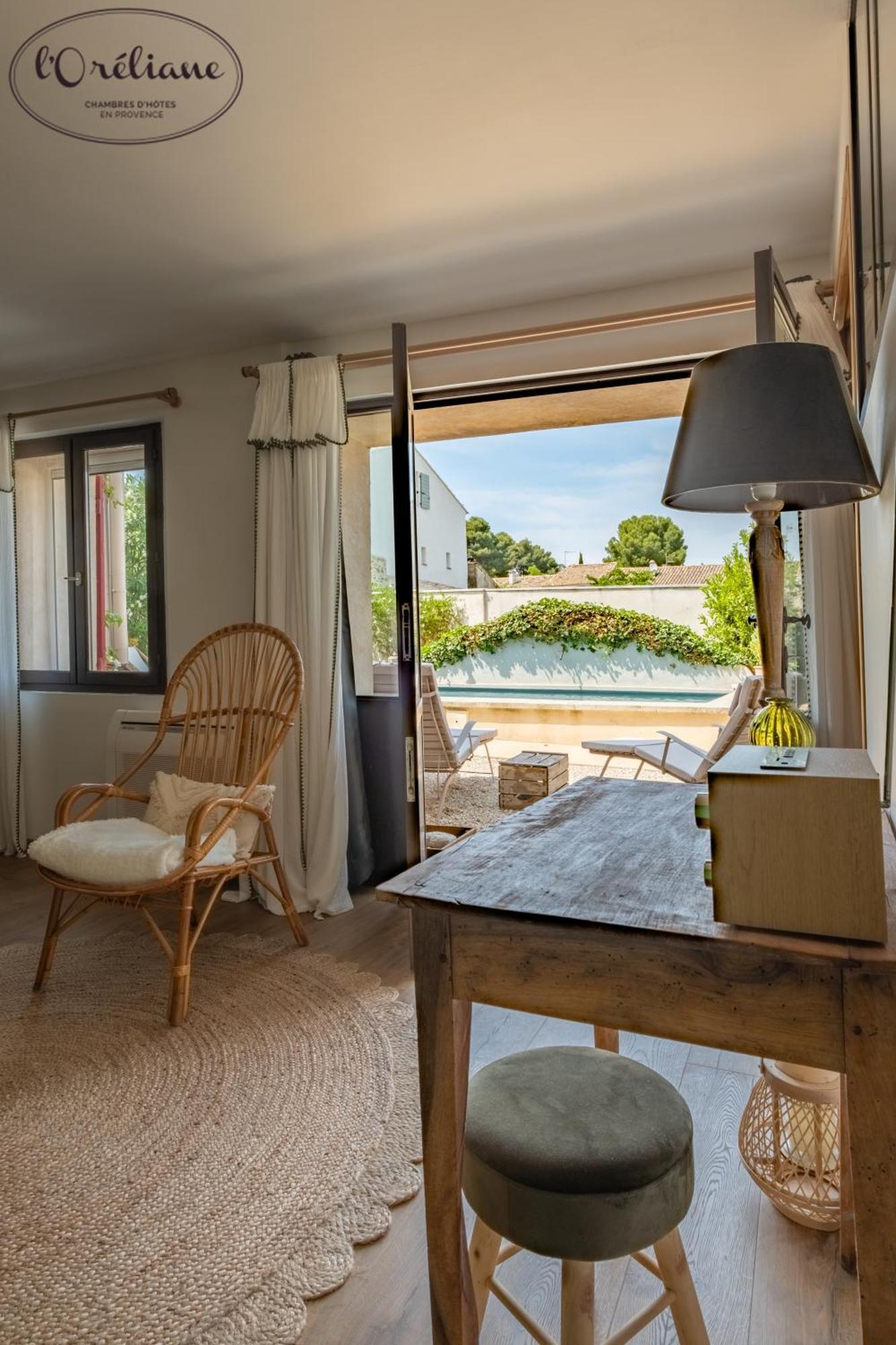 Chambres D'Hotes L'Oreliane En Provence Only Adult Châteauneuf-de-Gadagne Eksteriør billede