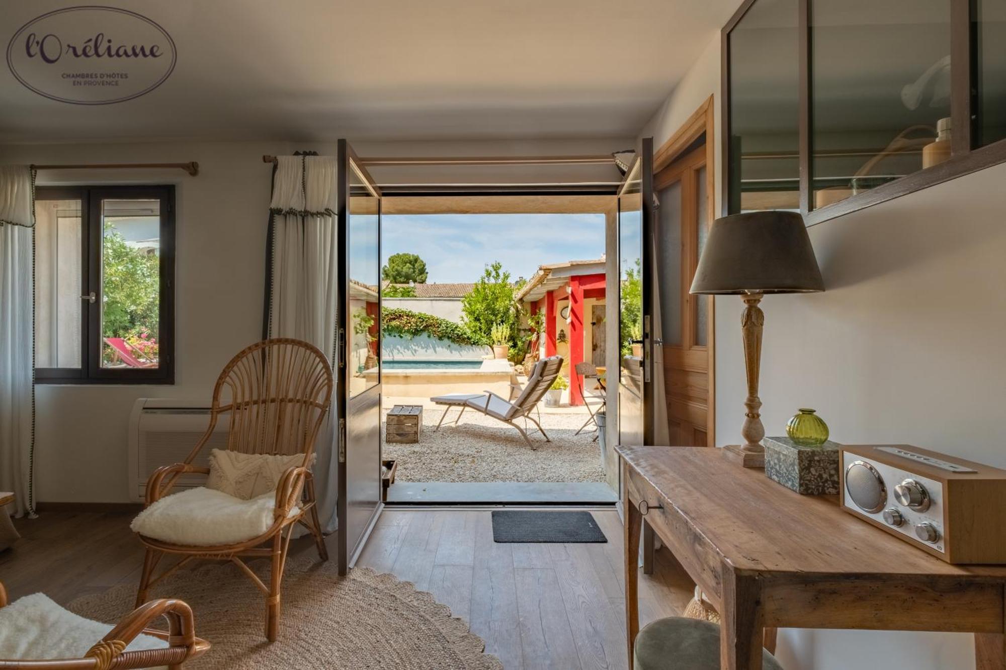Chambres D'Hotes L'Oreliane En Provence Only Adult Châteauneuf-de-Gadagne Eksteriør billede